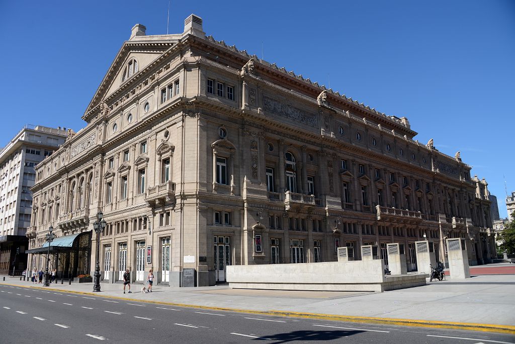 08 Teatro Colon On Avenida 9 de Julio Avenue Buenos Aires